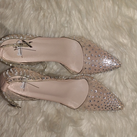 Bisou Bisou Rhinestone Pumps - Picture 1 of 3